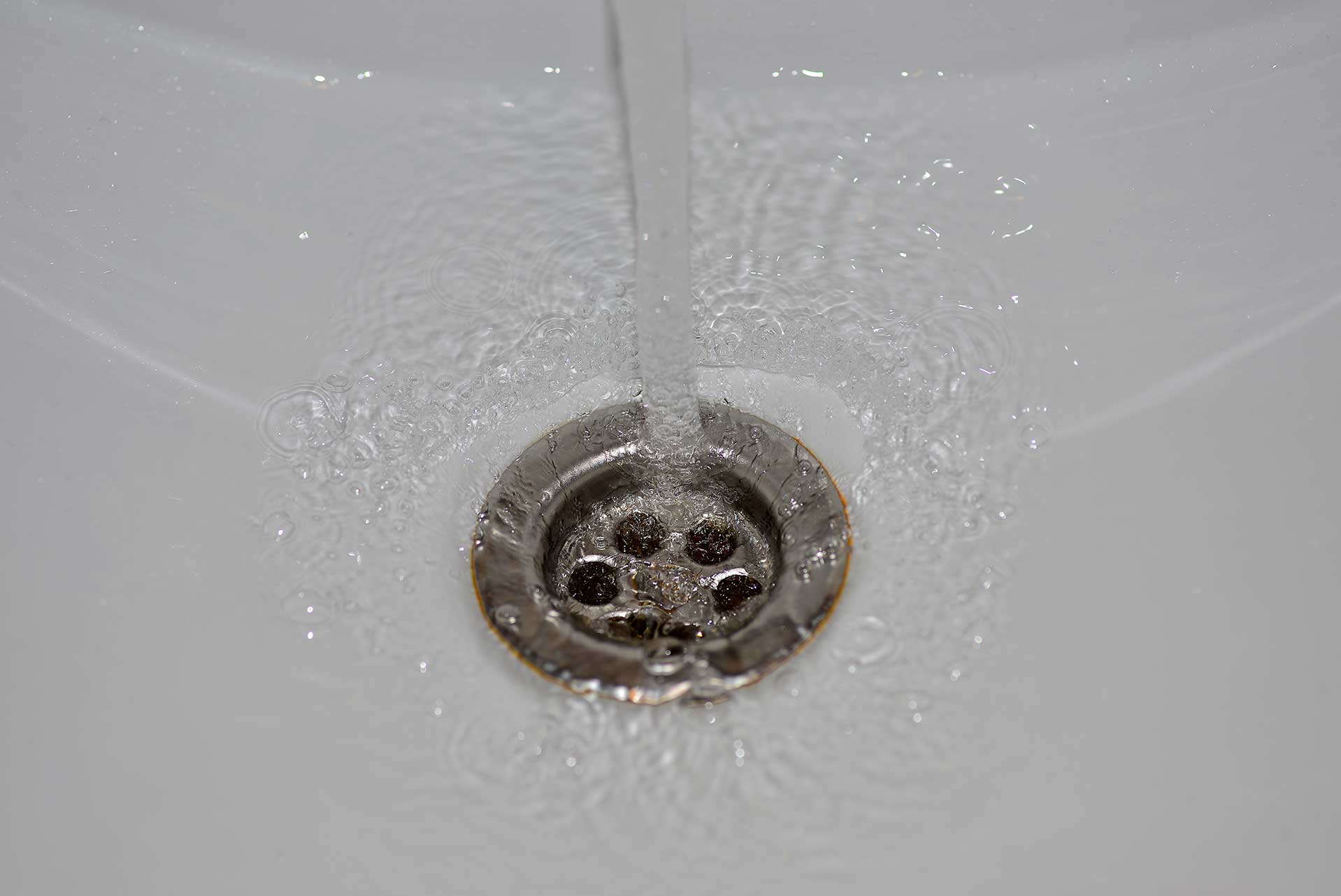 A2B Drains provides services to unblock blocked sinks and drains for properties in Oadby.